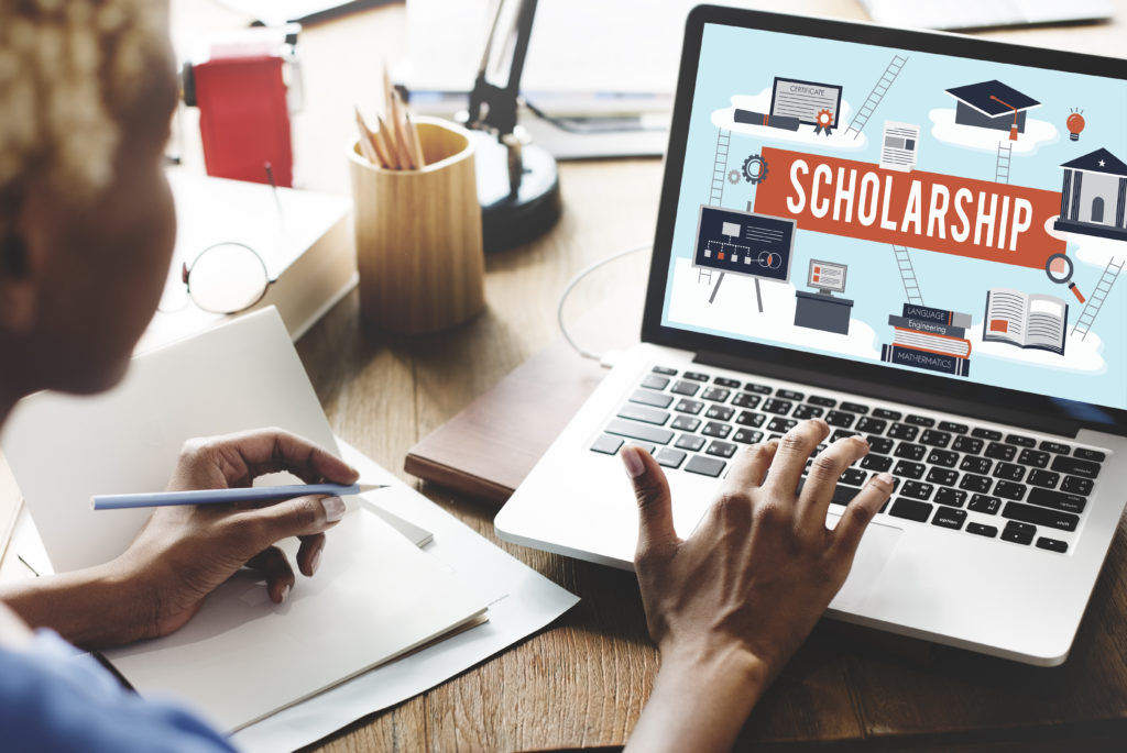 When Should I Start Applying for Social Work Scholarships?